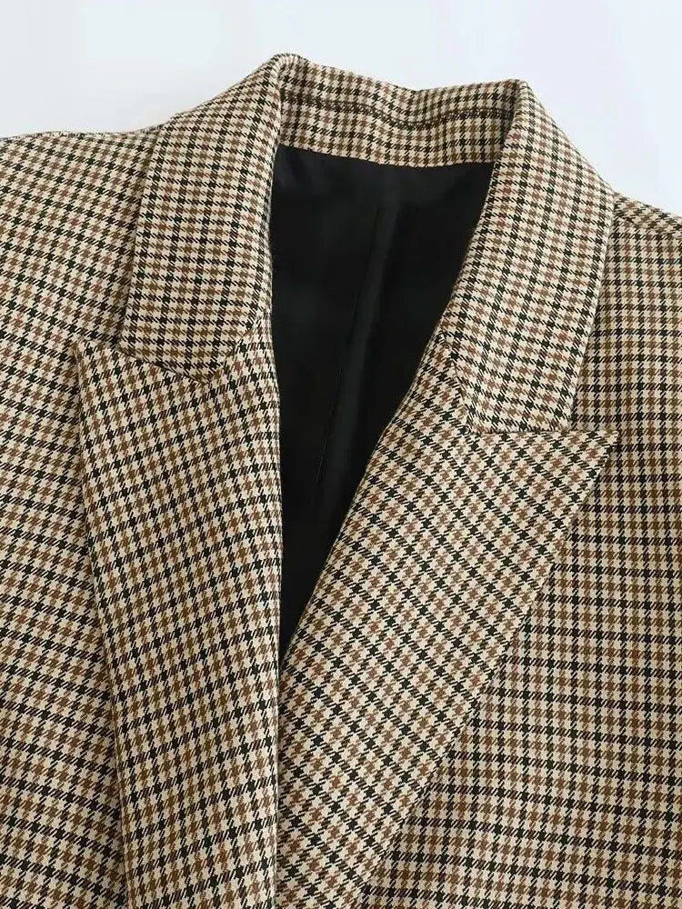Blazer elegante a cuadros